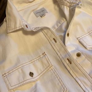 White American eagle jean jacket
